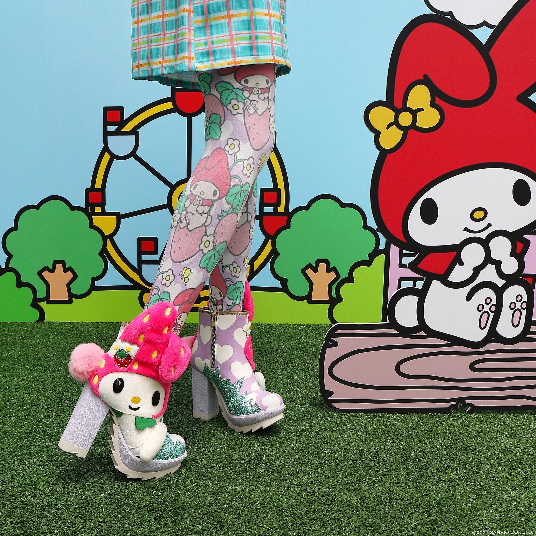 Strawberry Melody Tights
